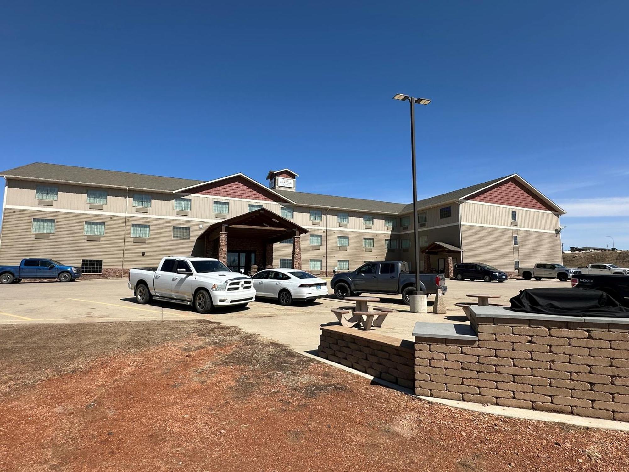 Hotel The Watford Watford City Exterior foto